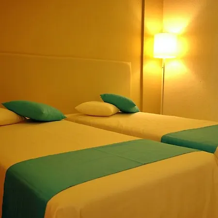 Turisticos Rio Apartahotel 3*